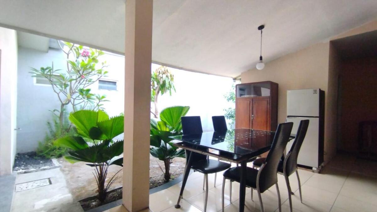 Sadana Villahouse Ngadinegaran Yogyakarta Exterior photo